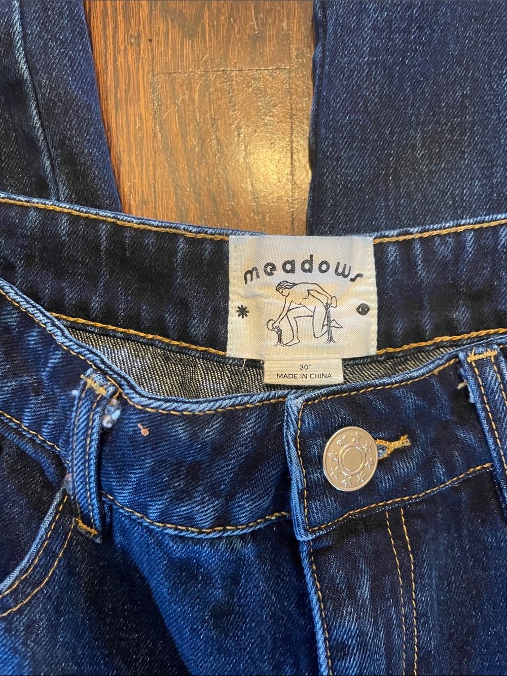 Embroidered Dark Blue Wide-Leg Women's Jeans - Picture 3 of 3